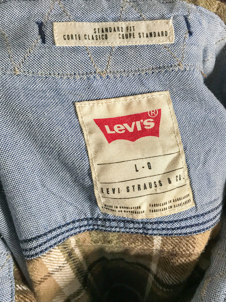 Levi’s Plaid Flannel Shirt (L/XL)